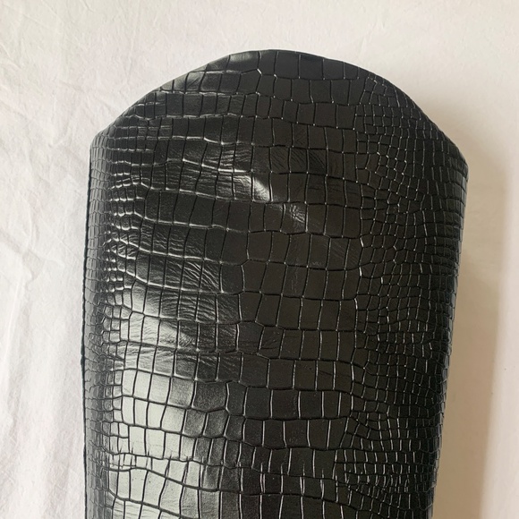 Schutz Maryana High Heel Leather Crocodile-Embossed Boot Black 7.5 - Picture 4 of 16